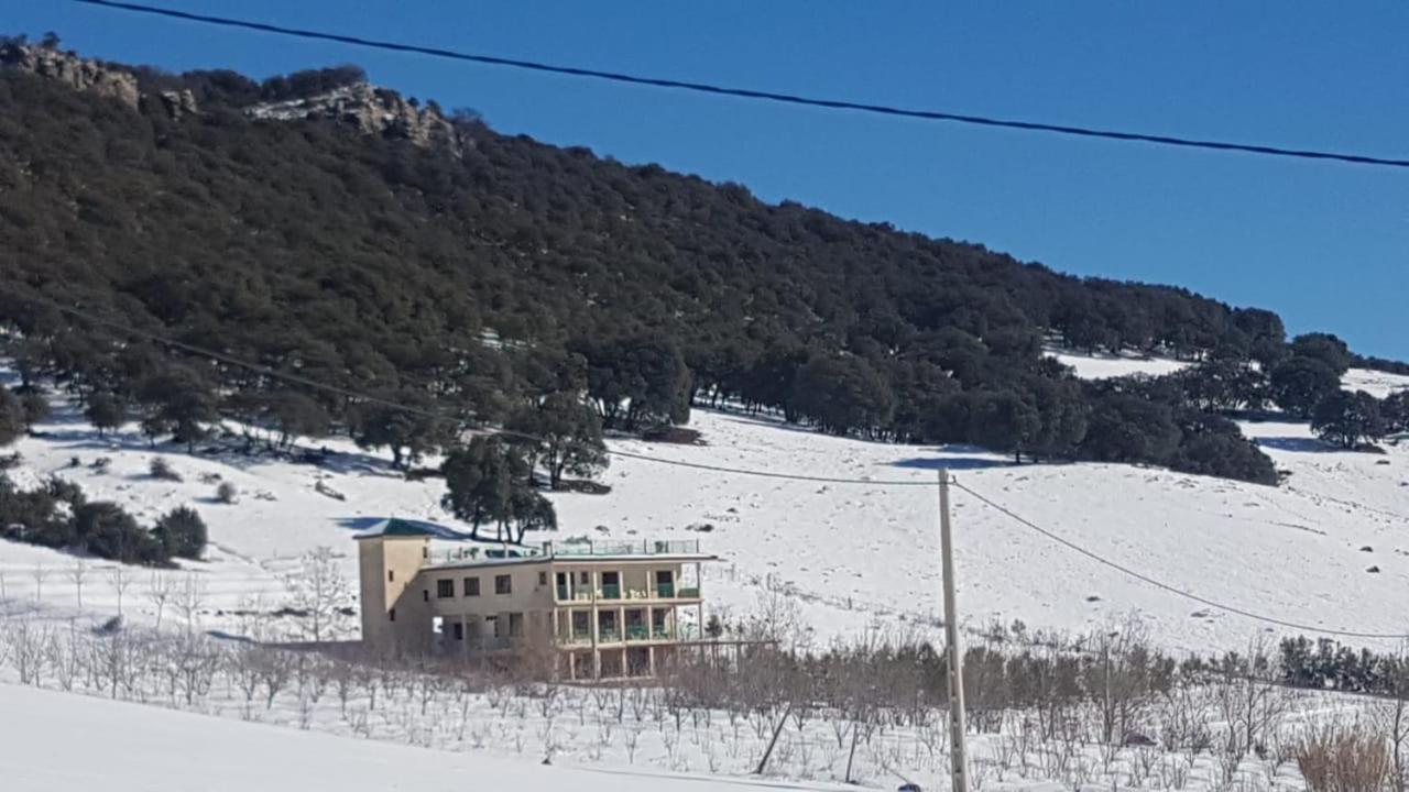 Le Chene D'Azrou Hotel Exterior photo