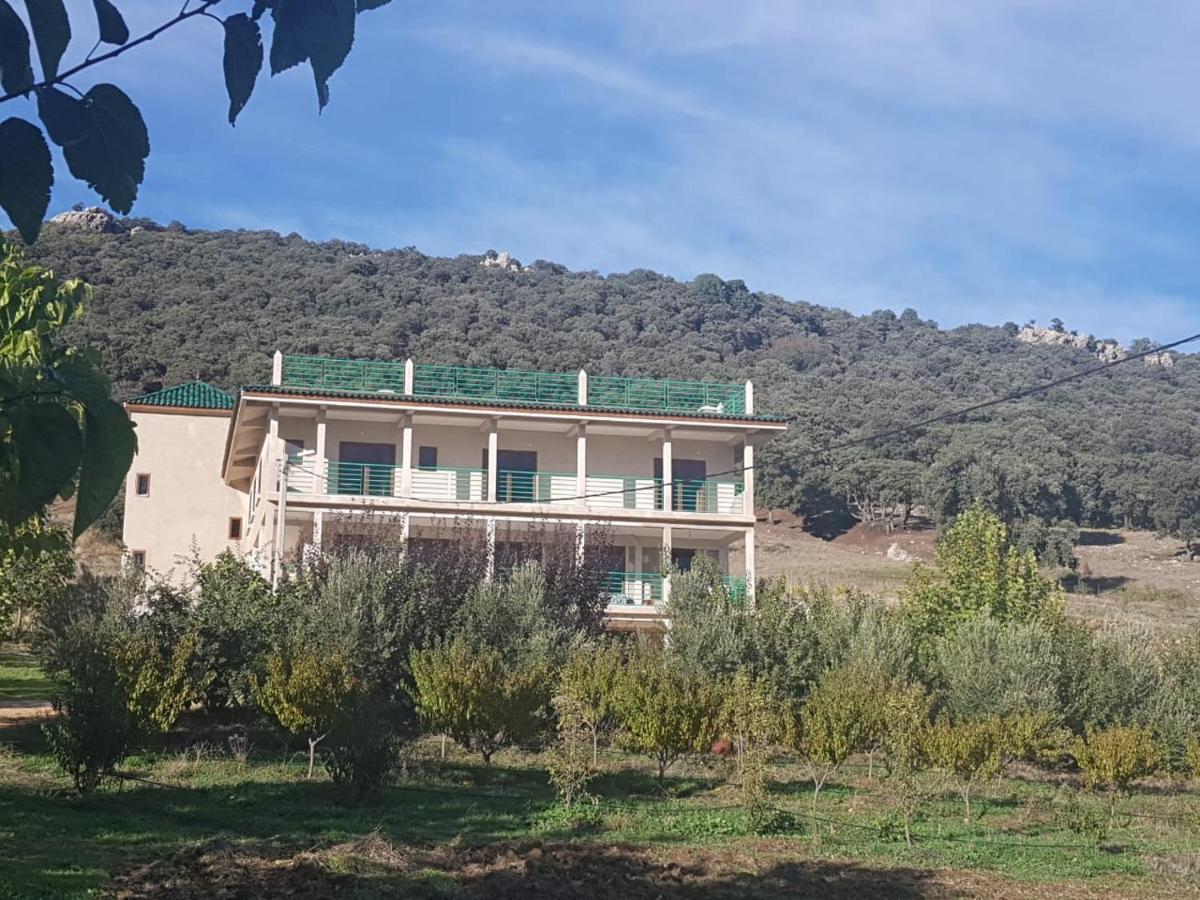 Le Chene D'Azrou Hotel Exterior photo